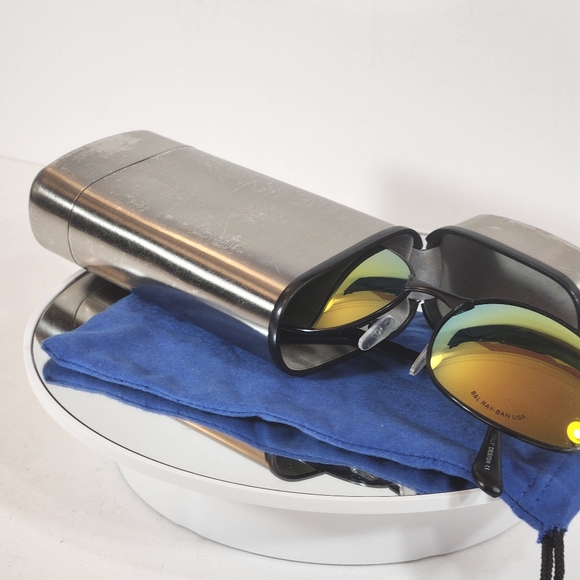 Ran Ban Unisex Sunglasses - Picture 8 of 11